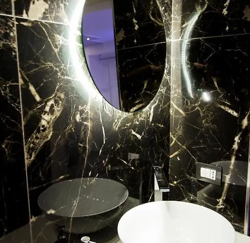 Sotterranea Con Jacuzzi Maison d'hôtes 3*