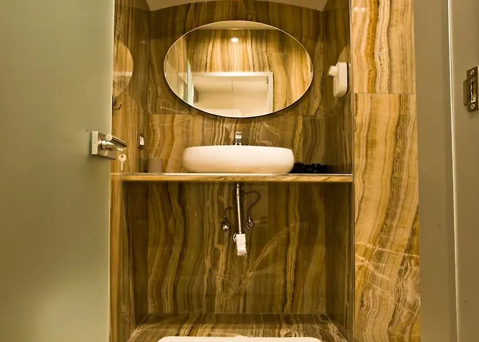 Sotterranea Con Jacuzzi